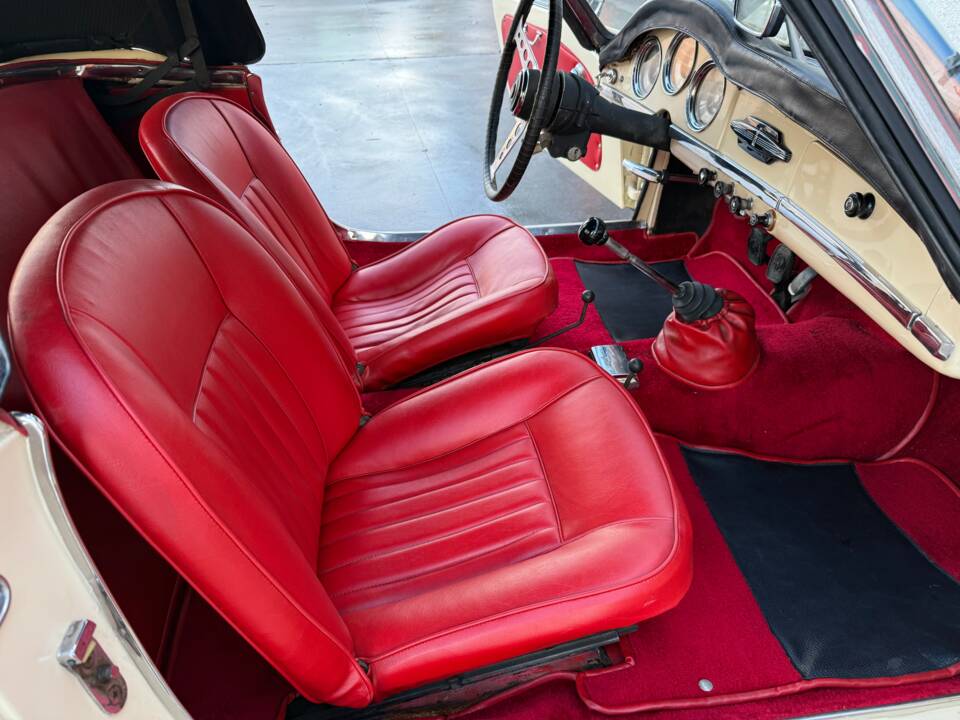 Bild 29/100 von Alfa Romeo Giulia 1600 Spider (1962)