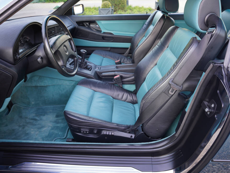 Image 17/50 of BMW 850Ci (1994)