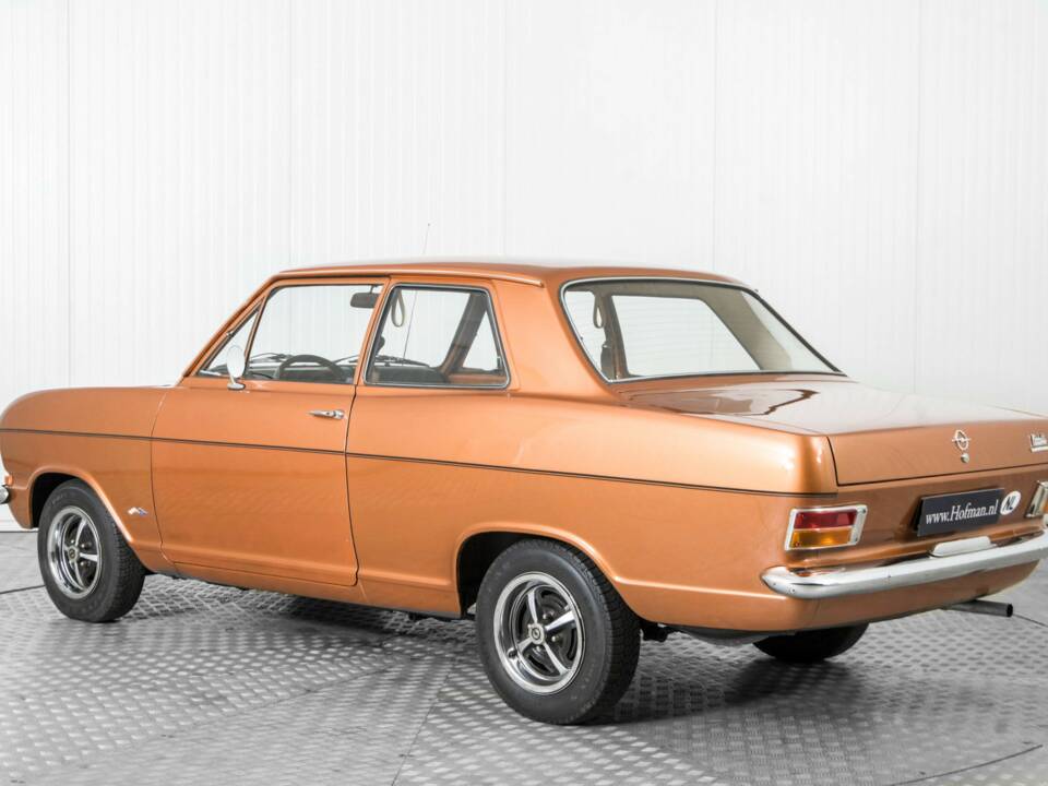 Imagen 6/50 de Opel Kadett 1,2 S (1972)