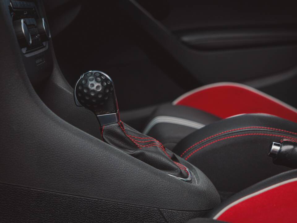 Imagen 26/42 de Volkswagen Golf VI GTI (2011)
