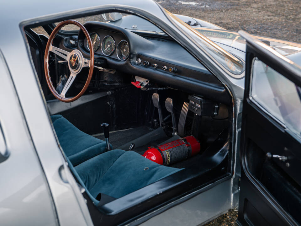 Image 25/46 of Porsche 904 Carrera GTS (1964)