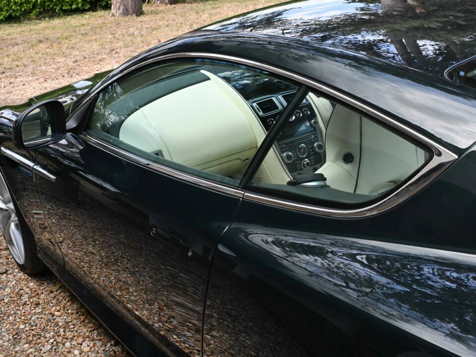 Bild 18/49 von Aston Martin DB 9 (2013)