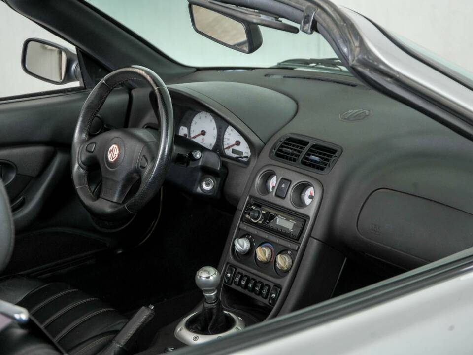 Immagine 34/50 di MG TF 135 (2004)