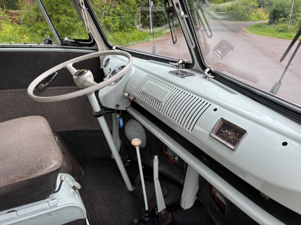 Bild 13/41 von Volkswagen T1 Samba (1964)