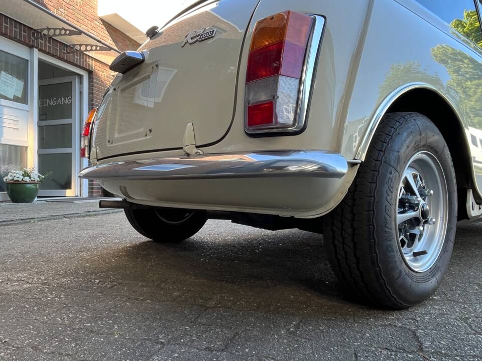 Bild 72/90 von Innocenti Mini 1001 Export (1975)