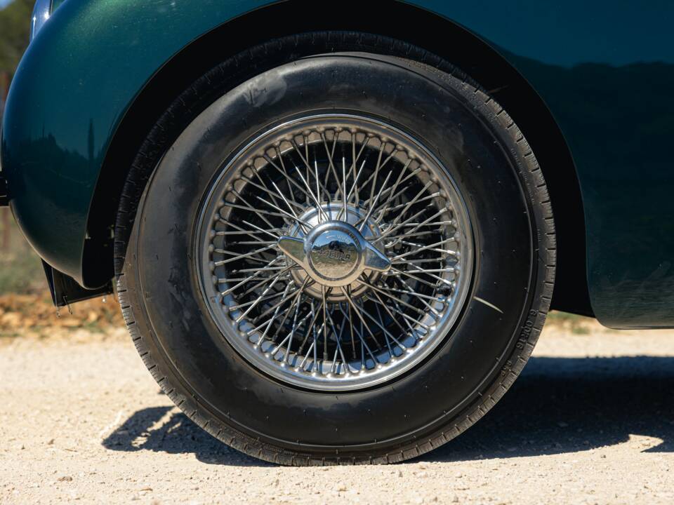 Afbeelding 13/58 van Jaguar XK 120 SE OTS (1954)