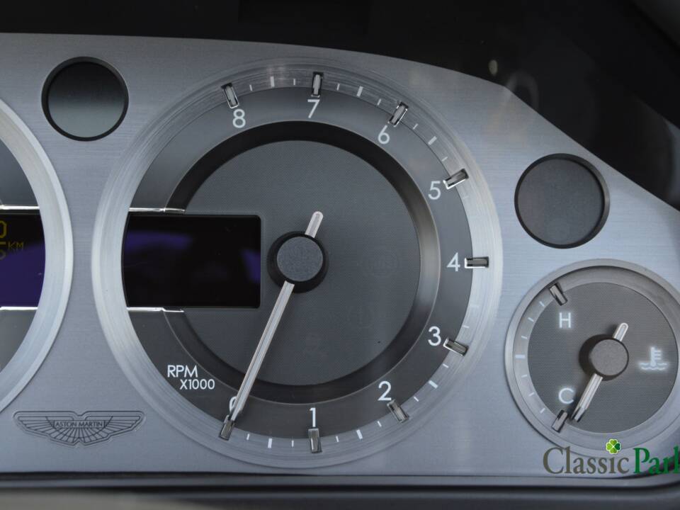 Bild 48/50 von Aston Martin DB 9 Volante (2005)