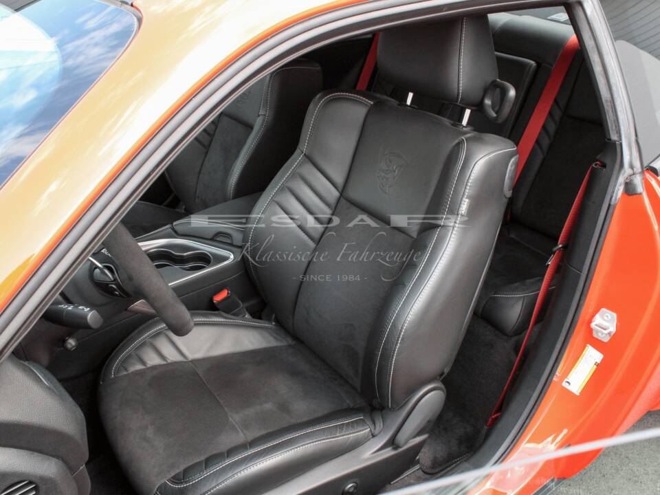 Image 12/40 of Dodge Challenger SRT Demon (2018)