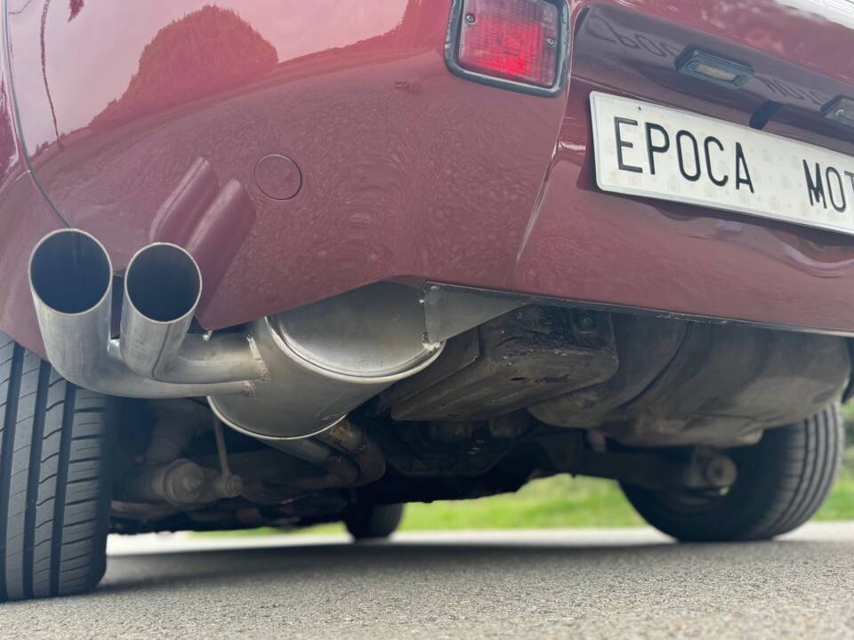 Image 23/32 of Porsche 928 S (1988)