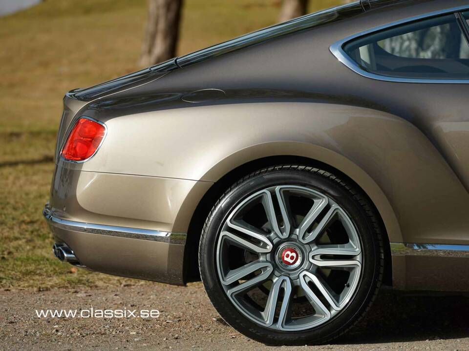Image 6/28 of Bentley Continental GT V8 (2016)