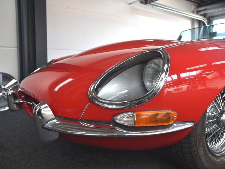 Bild 27/31 von Jaguar E-Type 4.2 (1966)