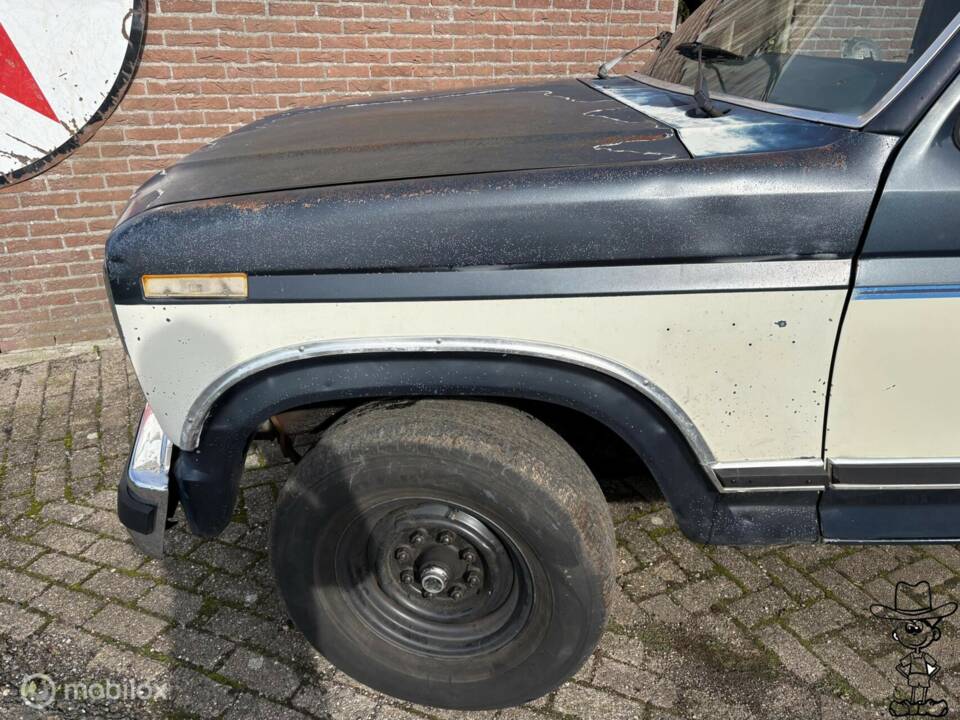 Bild 18/41 von Ford F-250 (1986)