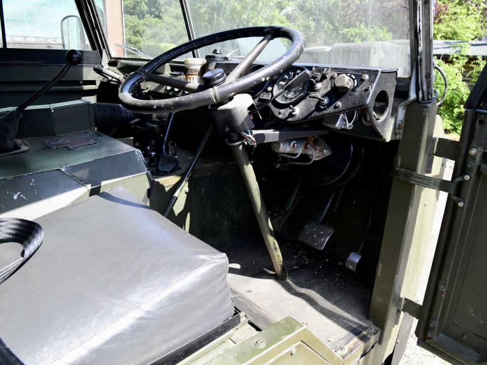 Image 12/21 of Land Rover Forward Control (1995)