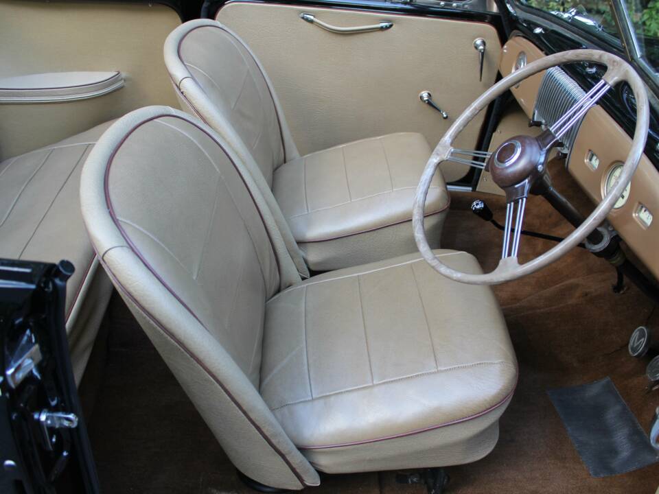 Image 9/21 de Morris Minor MM Tourer (1950)
