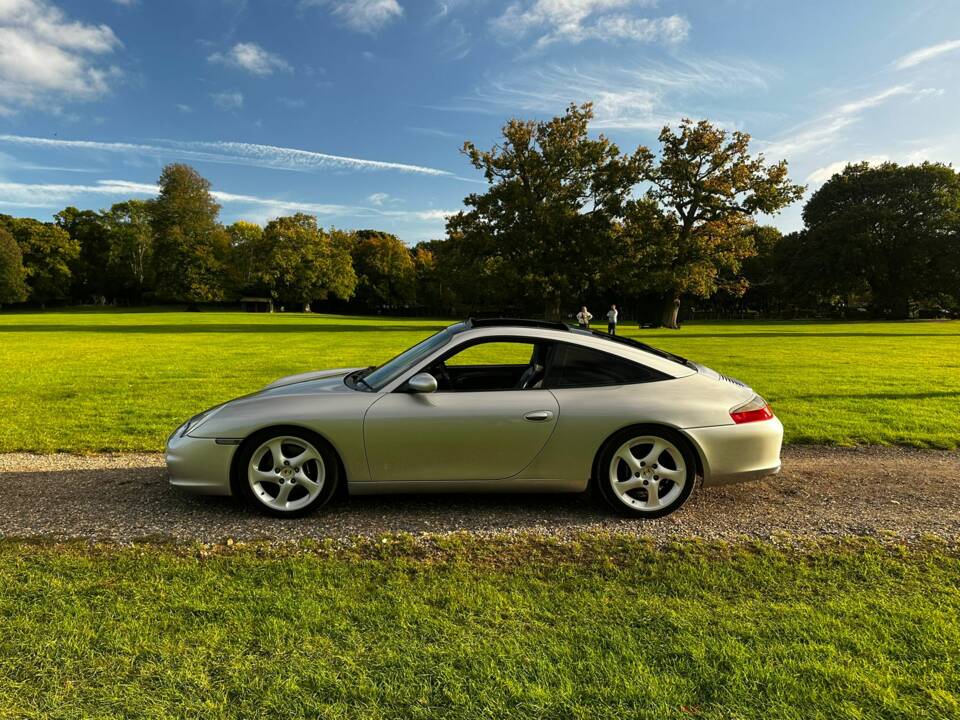 Image 10/54 de Porsche 911 Carrera (2003)