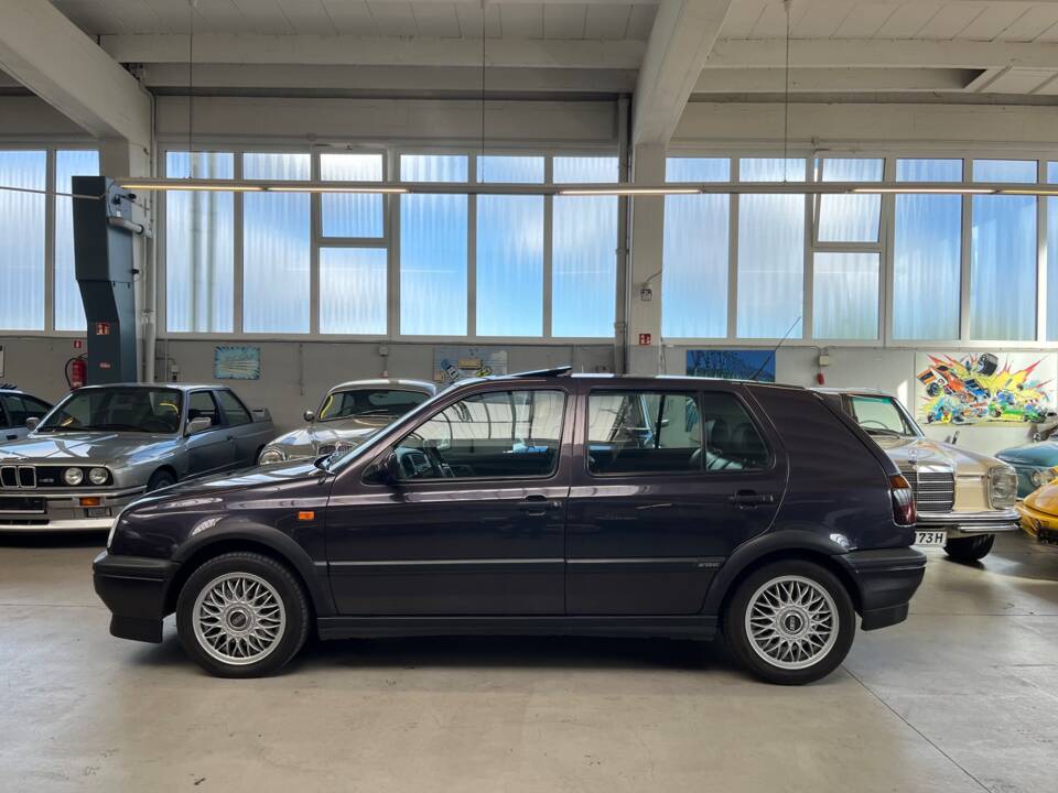 Bild 34/43 von Volkswagen Golf III 2.8 VR6 (1992)