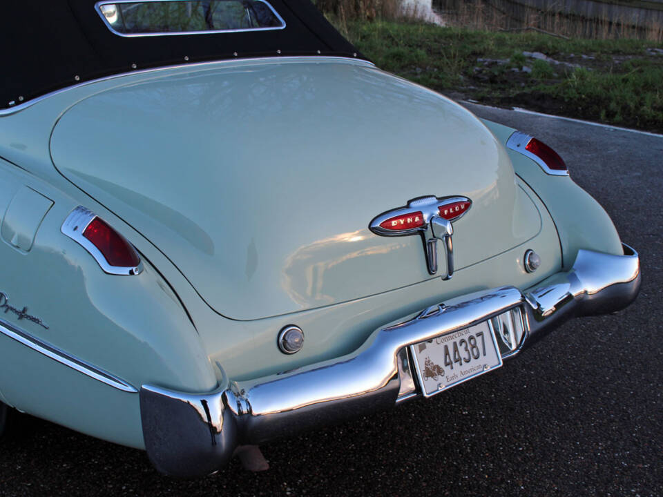 Image 21/27 of Buick Roadmaster (1949)