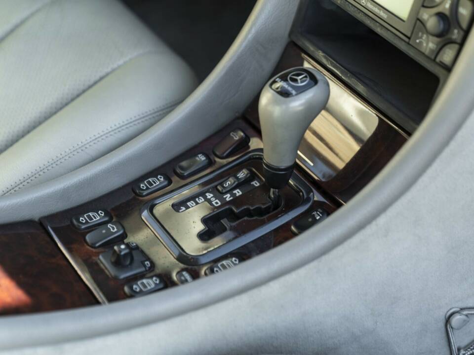 Bild 34/50 von Mercedes-Benz CLK 230 Kompressor (1999)