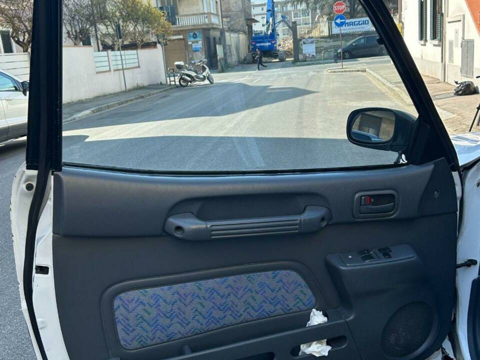 Image 6/10 of Toyota RAV4 (1995)