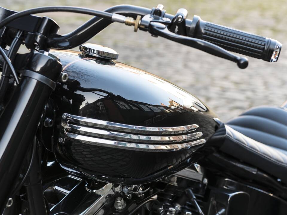Afbeelding 10/15 van Harley-Davidson Heritage Softail Nostalgia FLSTN (1991)