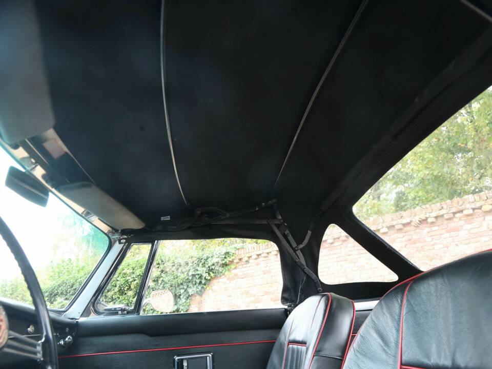 Bild 22/50 von MG MGB (1968)