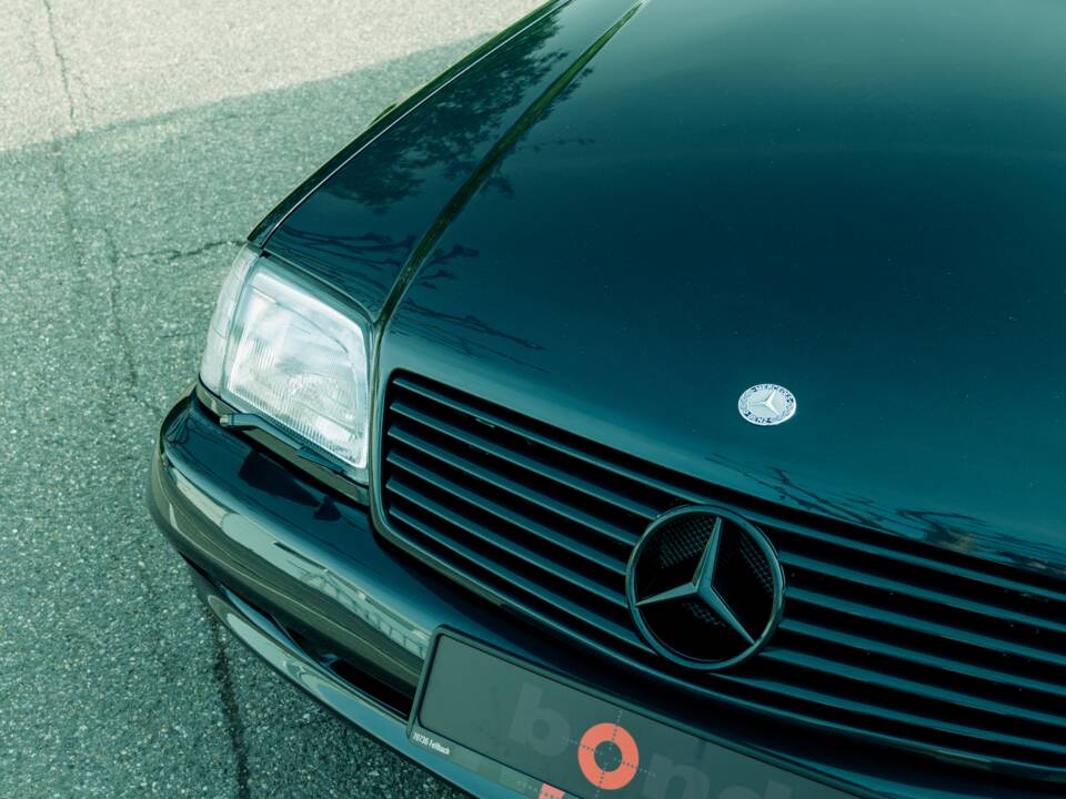 Image 9/30 of Mercedes-Benz SL 600 6.0 AMG (1996)