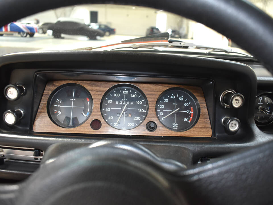 Image 24/52 of BMW 2002 tii (1975)
