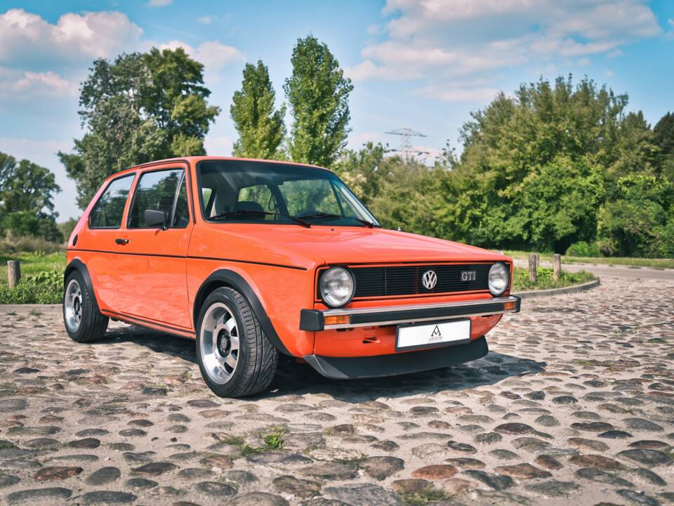 Bild 12/49 von Volkswagen Golf I GTI 1.6 (1979)