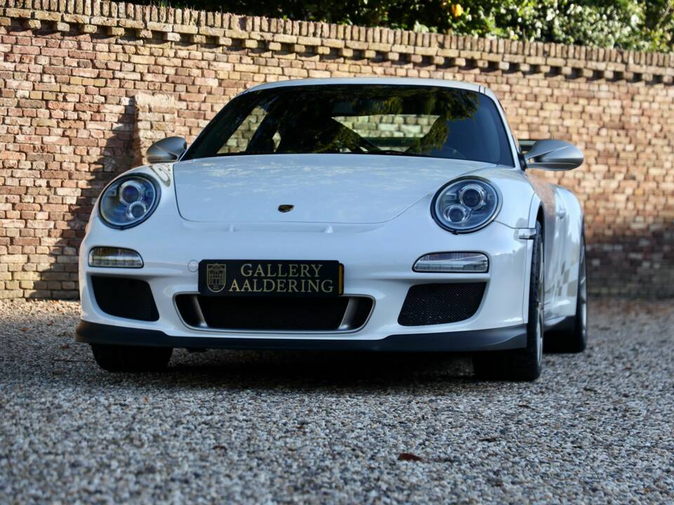 Image 11/50 de Porsche 911 GT3 RS (2010)