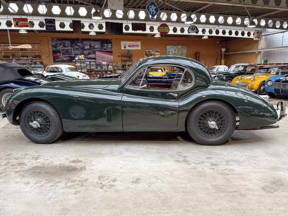 Image 25/28 of Jaguar XK 120 FHC (1953)