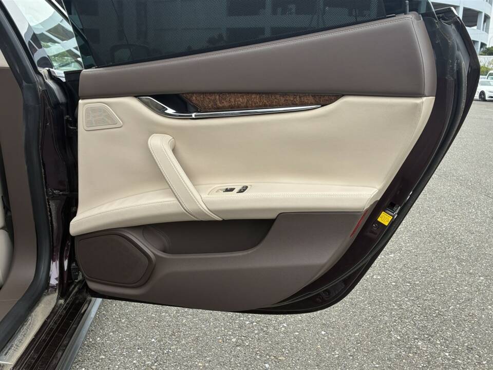 Image 29/56 of Maserati Quattroporte S (2015)