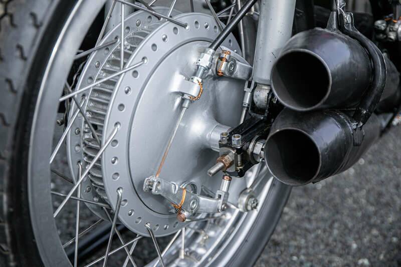 Bild 43/50 von Honda RC 173 (1966)