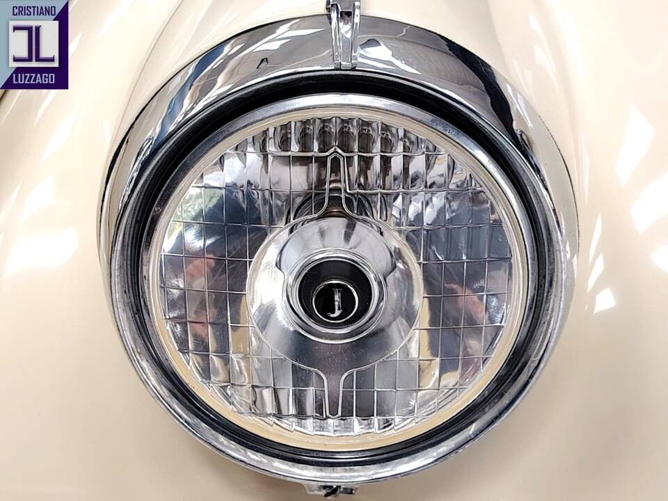 Image 20/74 of Jaguar XK 140 OTS (1956)