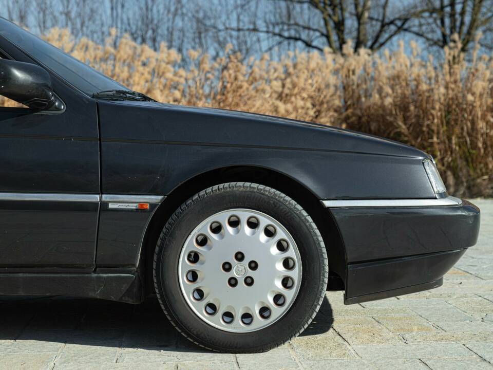 Image 17/50 of Alfa Romeo 164 2.0 Super (1995)