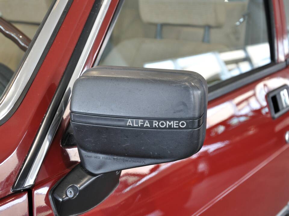 Bild 11/50 von Alfa Romeo Giulietta 1.8 (1985)