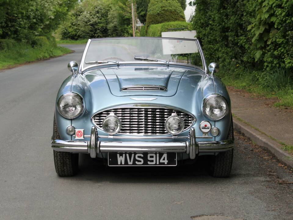 Immagine 2/17 di Austin-Healey 3000 Mk I (BT7) (1960)