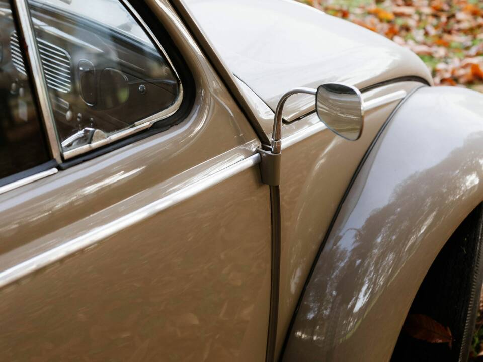 Immagine 6/56 di Volkswagen Maggiolino 1100 Standard "Ovali" (1954)