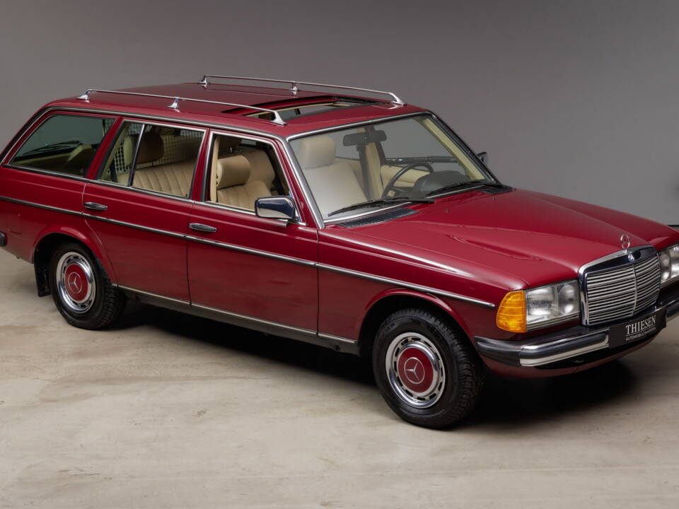 Bild 3/43 von Mercedes-Benz 230 TE (1985)