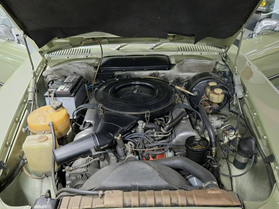 Immagine 5/20 di Mercedes-Benz 350 SLC (1973)
