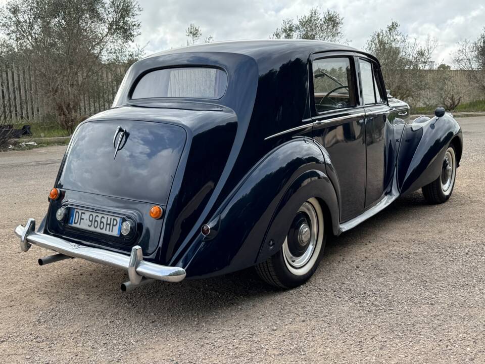 Image 2/4 of Bentley Mark VI (1952)