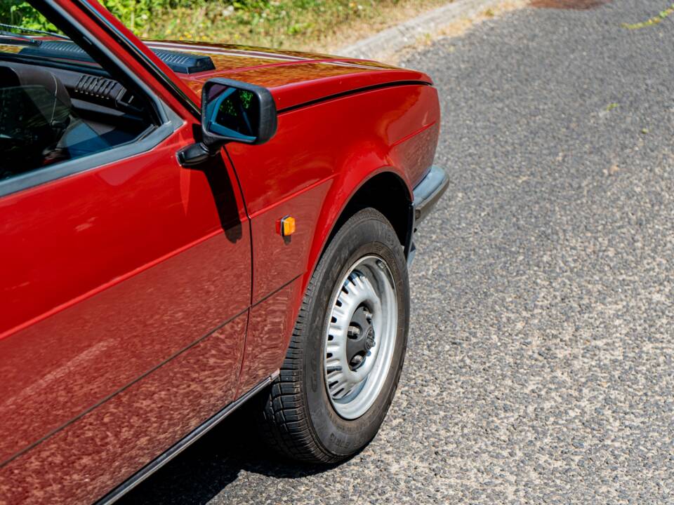 Imagen 13/50 de Alfa Romeo Giulietta 1.6 (1981)