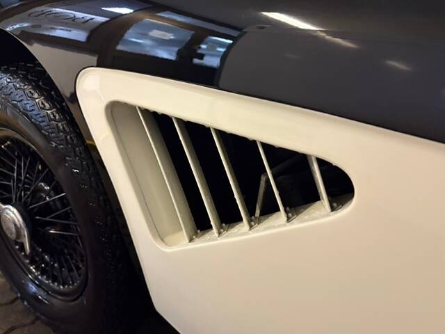 Image 18/27 de Austin-Healey 3000 Mk II (BJ7) (1964)