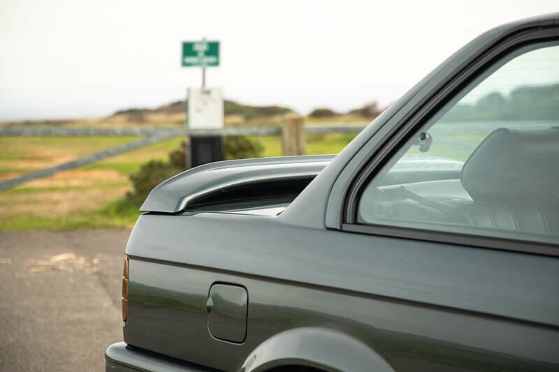 Image 49/50 of BMW 325i (1990)