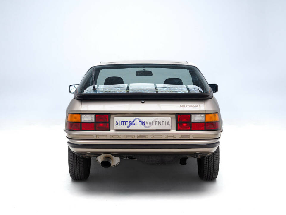 Image 7/44 de Porsche 924 (1983)
