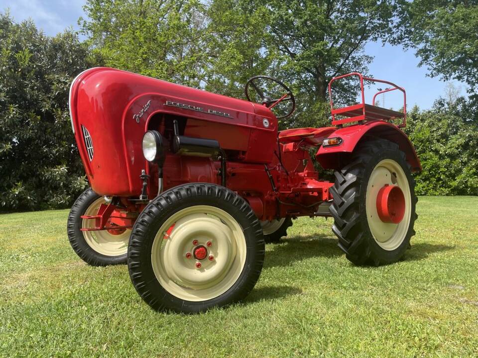 Image 4/8 of Porsche-Diesel Junior S (1959)