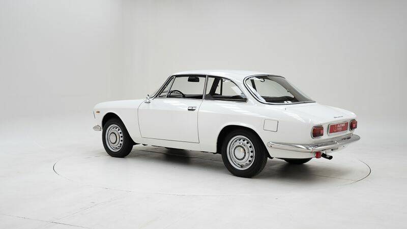 Imagen 4/15 de Alfa Romeo Giulia 1600 Sprint GT Veloce (1966)