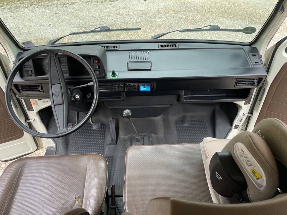 Imagen 31/40 de Volkswagen T3 Kombi 2.0 (1981)