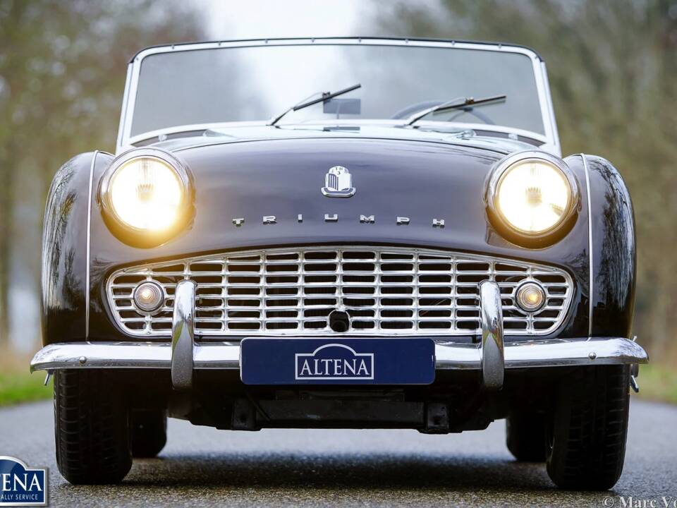 Imagen 2/30 de Triumph TR 3A (1959)