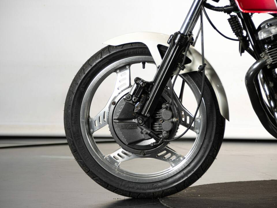 Immagine 15/50 di Honda CBX 550 F (1982)