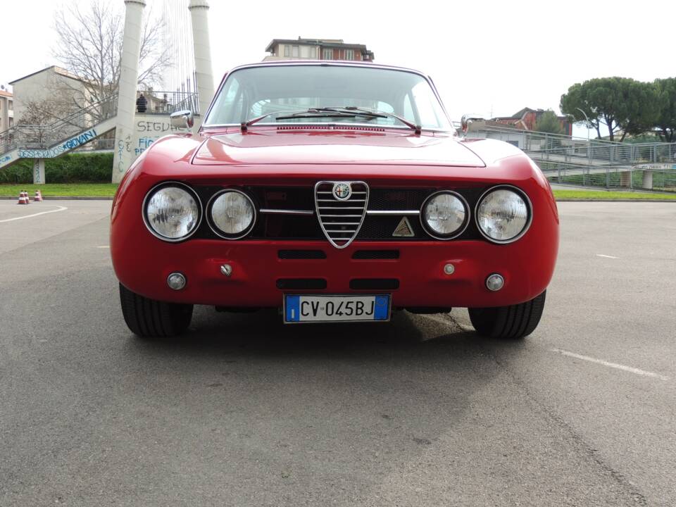 Bild 10/29 von Alfa Romeo 2000 GT Veloce (1973)